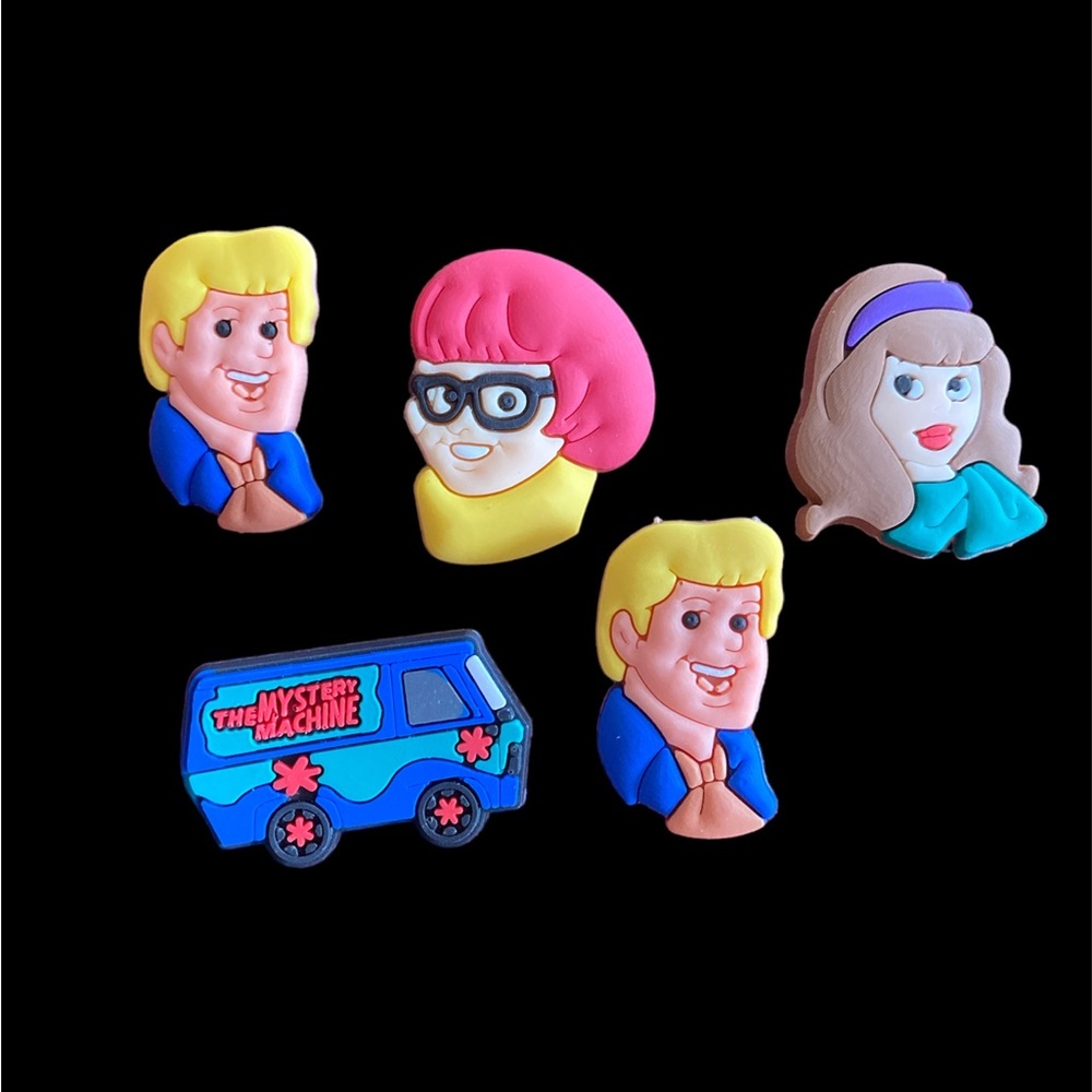 🆕Scooby Doo Team: Jibbitz Shoe Charms (5).